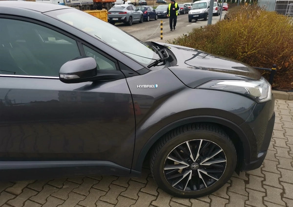 Toyota C-HR cena 83000 przebieg: 71963, rok produkcji 2016 z Warszawa małe 154